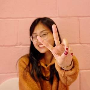 Meet your Posher, Laura